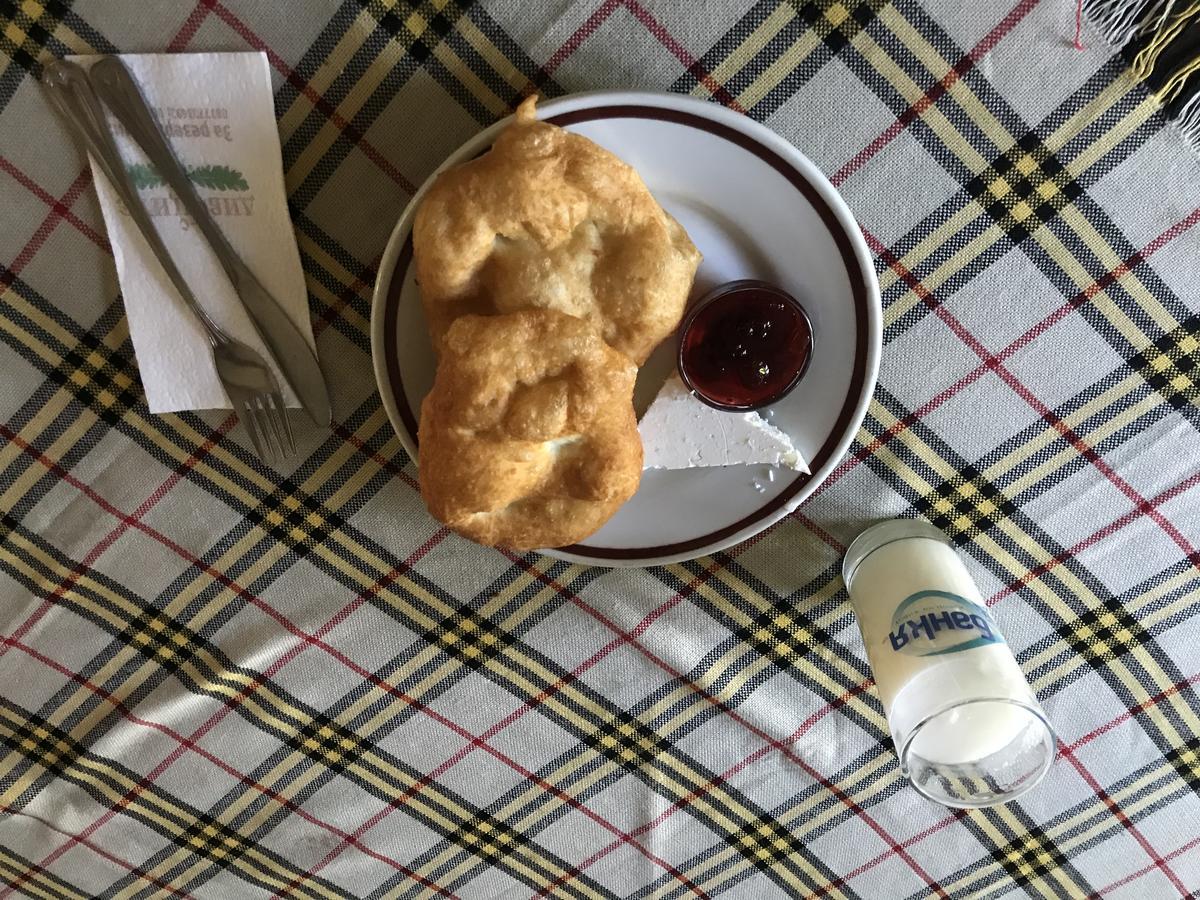 Hotel Divetsite Szliven Kültér fotó